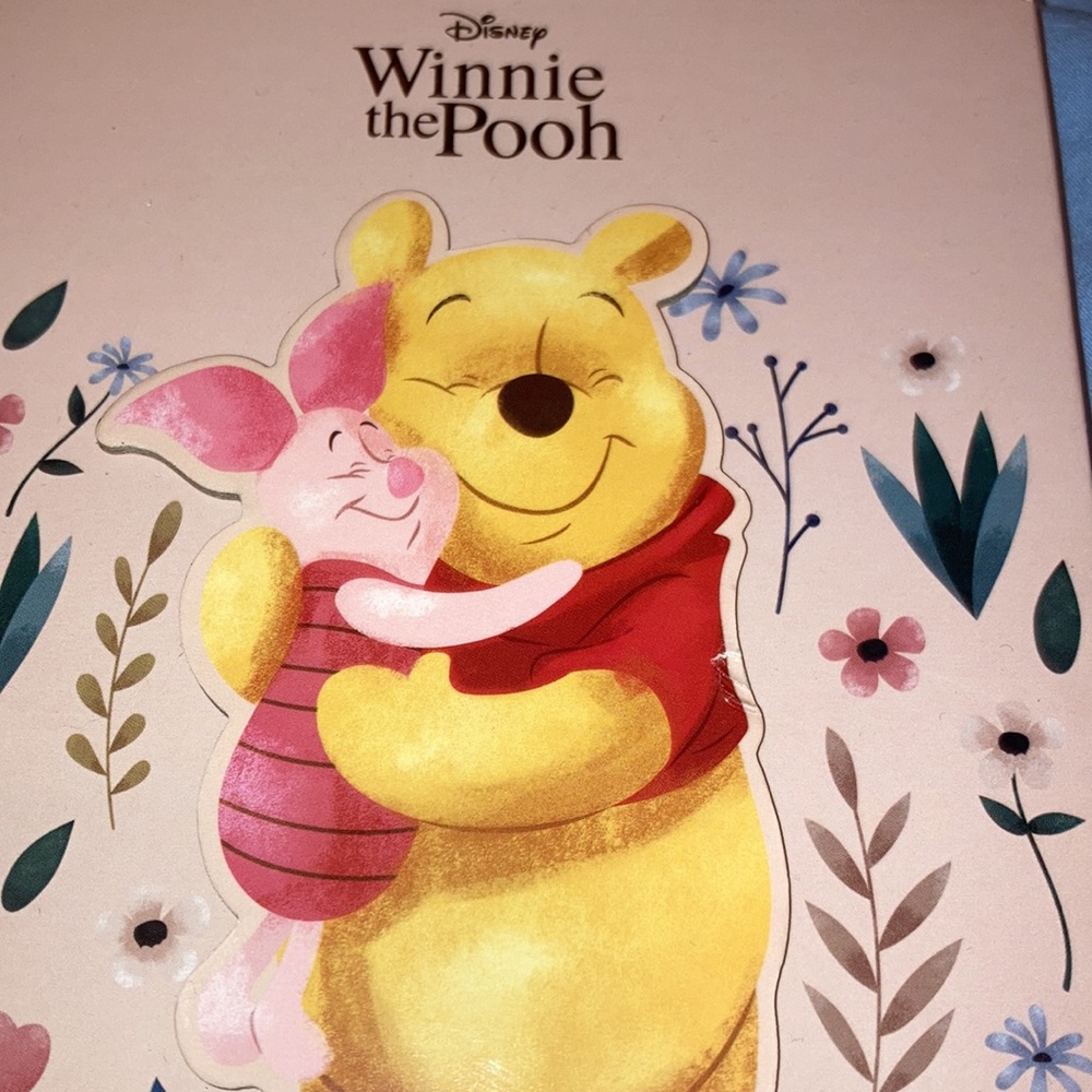 HP🎊🎊Winnie The Pooh Eyeshadow Pallet - Picture 4 of 10